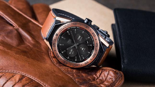 TAG Heuer कनेक्टेड मॉड्यूलर 45 - TAG फ्यूचरिस्टिक हो जाता है